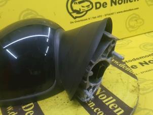 Used Wing mirror, right BMW Mini One/Cooper (R50) 1.4 16V One Price € 40,00 Margin scheme offered by de Nollen autorecycling