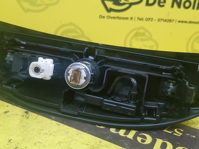 Middle console from a MINI Clubman (F54) 2.0 Cooper S 16V 2016