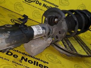 Used Fronts shock absorber, left Ford Fiesta 6 (JA8) 1.0 EcoBoost 12V 100 Price € 119,79 Inclusive VAT offered by de Nollen autorecycling