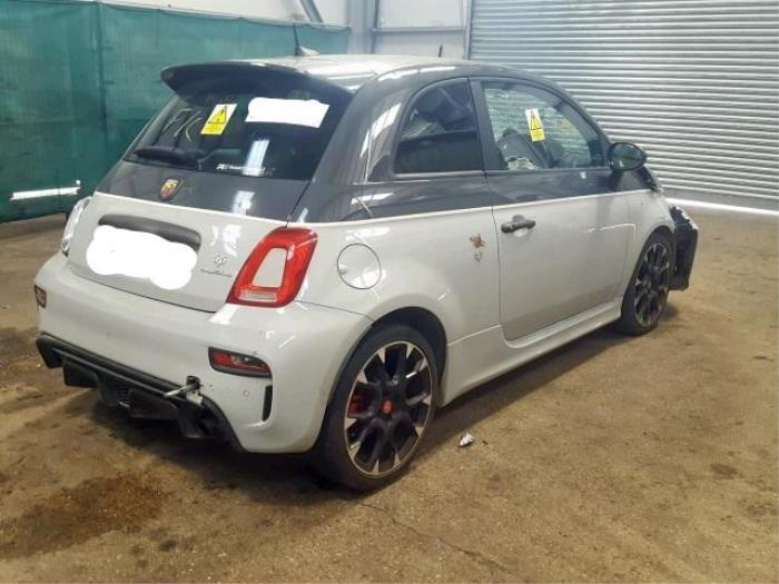 Begagnade Tank Fiat 500/595/695 1.4 T-Jet 16V 695 Pris € 135,52 Inklusive moms erbjuds av autodemontage denollen
