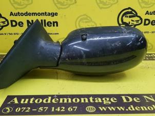 Used Wing mirror, right Renault Clio II (BB/CB) 1.4 16V Price € 25,95 Margin scheme offered by de Nollen autorecycling
