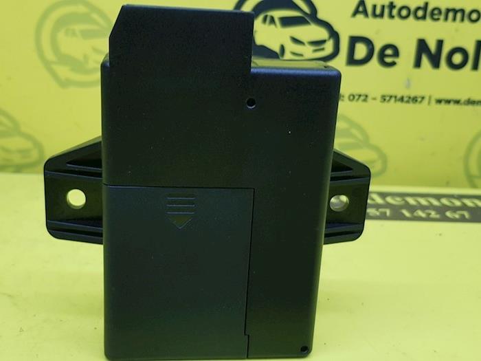 Begagnade Bluetooth-modul Mini Mini (F56) 1.5 12V Cooper Pris € 91,96 Inklusive moms erbjuds av autodemontage denollen