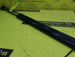 Used Set of tailgate gas struts Ford C-Max (DXA) 2.0 TDCi 150 16V Price € 26,95 Margin scheme offered by de Nollen autorecycling