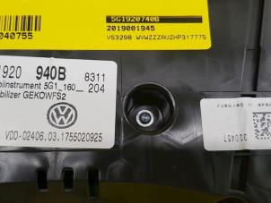 Używane Licznik kilometrów KM Volkswagen Golf VII (AUA) 1.4 TSI BlueMotion Technology 125 16V Cena € 151,25 Z VAT oferowane przez de Nollen autorecycling