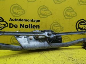 Used Wiper motor + mechanism Peugeot 106 II 1.4 XN,XR,XS,XT Price € 35,00 Margin scheme offered by de Nollen autorecycling
