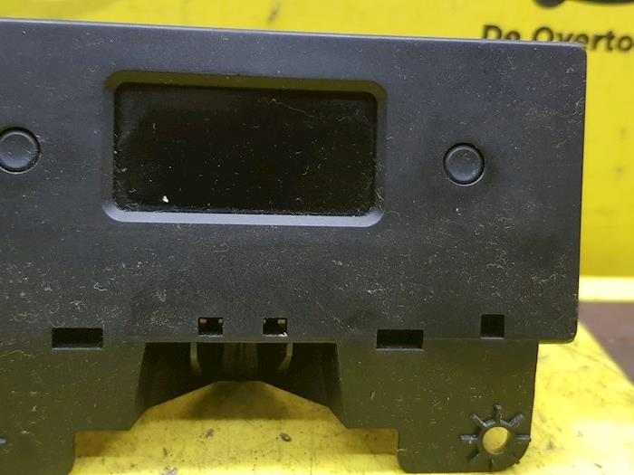 Begagnade Innerdisplay Peugeot 206 (2A/C/H/J/S) 1.6 XS,XT Pris € 22,00 Marginaltabell erbjuds av autodemontage denollen
