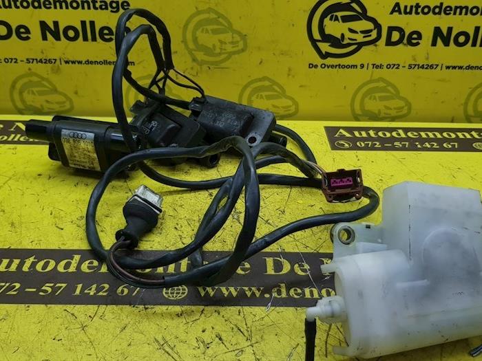 Usagé Bobine Audi A4 (B5) 2.6 E V6 Prix € 68,00 Règlement à la marge proposé par autodemontage denollen