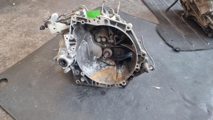Gearbox from a Peugeot 307 (3A/C/D) 1.6 HDiF 16V 2004