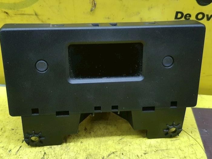 Gebrauchte Anzeige Innen Peugeot 206 (2A/C/H/J/S) 1.1 XN,XR Preis € 24,95 Margenregelung angeboten von autodemontage denollen