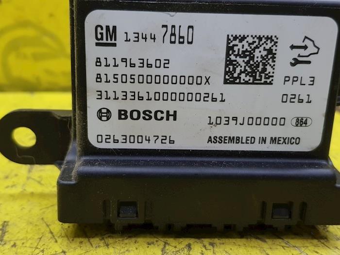 Begagnade PDC-modul Opel Meriva Mk.II 1.4 16V Ecotec Pris på förfrågan erbjuds av autodemontage denollen