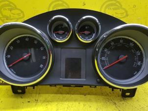 Usados Cuentakilómetros Opel Meriva Mk.II 1.4 16V Ecotec Precio de solicitud ofrecido por de Nollen autorecycling