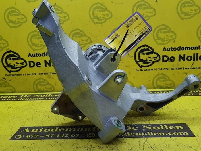 Used Alternator upper bracket Fiat 500/595/695 1.4 T-Jet 16V Esse Esse Price € 90,75 Inclusive VAT offered by autodemontage denollen