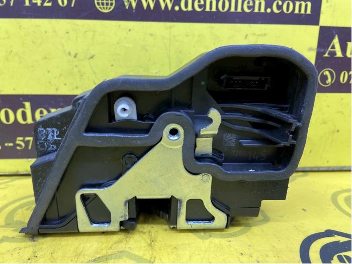 Door lock mechanism 2-door, left from a BMW Z4 Roadster (E89) sDrive 23i 2.5 24V 2009