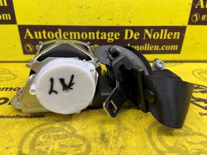 Used Front seatbelt, left BMW 1 serie (F20) M140i 3.0 24V Price € 90,75 Inclusive VAT offered by de Nollen autorecycling