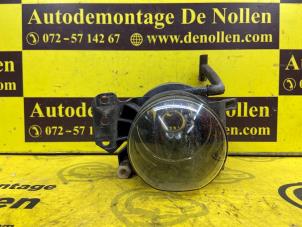 Used Fog light lens, front right BMW 3 serie (E90) 320i 16V Price € 25,00 Margin scheme offered by de Nollen autorecycling