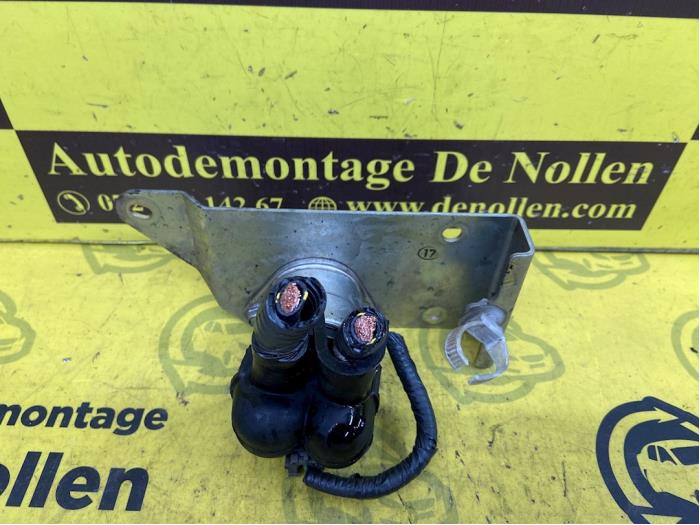Begagnade Sensor (övriga) Nissan NP 300 Navara (D23) 2.3 dCi twinturbo 16V Pris € 60,50 Inklusive moms erbjuds av autodemontage denollen