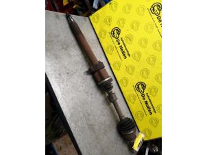Used Front drive shaft, right Mini Mini (R56) 1.6 One D 16V Price € 125,00 Margin scheme offered by de Nollen autorecycling