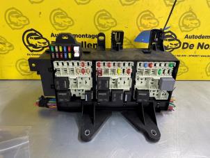 Used Fuse box Jaguar XF (X260) 2.0d 180 16V AWD Price € 90,75 Inclusive VAT offered by de Nollen autorecycling