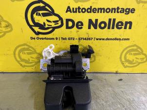 Usados Mecanismo de cierre del portón trasero Volkswagen T-Roc 1.6 TDI BMT 16V Precio de solicitud ofrecido por de Nollen autorecycling