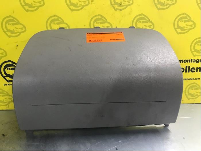 Right airbag (dashboard) from a Renault Master III (JD/ND/PD) 2.5 dCi 115 2008