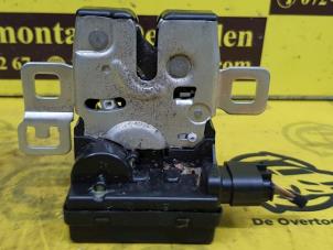 Used Tailgate lock mechanism Mini Mini (R56) 1.6 One D 16V Price € 50,00 Margin scheme offered by de Nollen autorecycling