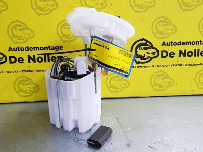 Używane Pompa benzynowa Mini Mini (F56) 1.5 12V Cooper Cena € 60,50 Z VAT oferowane przez autodemontage denollen