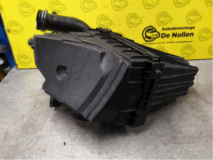 Begagnade Luftfilterhus Volkswagen Transporter T5 2.5 TDi PF Pris € 75,00 Marginaltabell erbjuds av autodemontage denollen