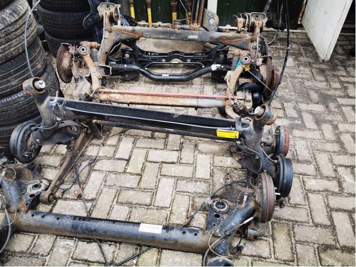 Gebrauchte Hinterachse Vorderradantrieb Volkswagen Polo V (6R) 1.2 12V BlueMotion Technology Preis € 150,00 Margenregelung angeboten von autodemontage denollen