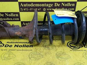 Usagé Bras de suspension avant droit Volvo S40 (VS) 2.0 16V T Prix € 50,00 Règlement à la marge proposé par de Nollen autorecycling