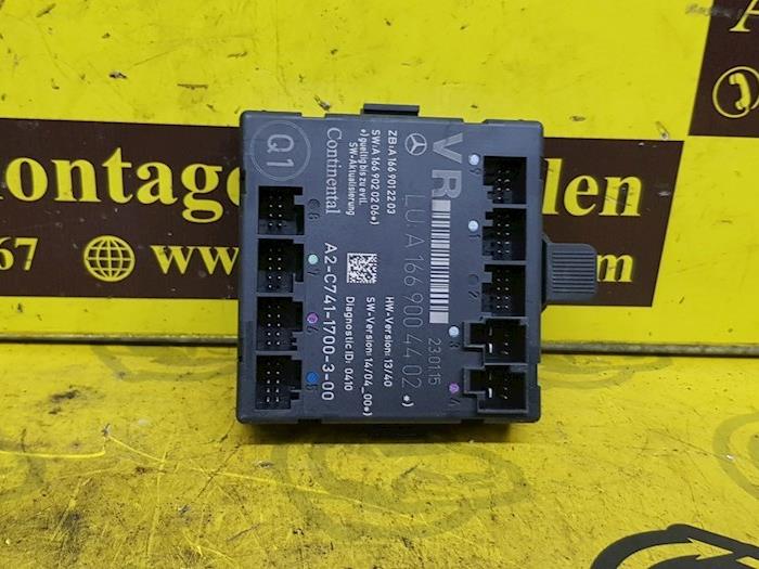 Module (miscellaneous) from a Mercedes-Benz A (W176) 1.6 A-200 16V 2015