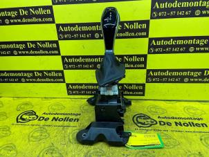 Used Gear stick BMW 2 serie Active Tourer (F45) 220i 2.0 TwinPower Turbo 16V Price on request offered by de Nollen autorecycling