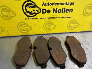 Usados Pastilla de freno delante Volkswagen Crafter 2.0 TDI 16V Precio € 42,35 IVA incluido ofrecido por de Nollen autorecycling