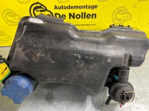 Usagé Réservoir d'expansion Porsche Cayman (981) 3.4 GTS 24V Prix € 75,00 Règlement à la marge proposé par de Nollen autorecycling