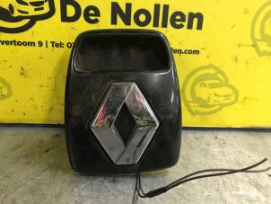 Used Tailgate lock mechanism Renault Clio II (BB/CB) 1.2 16V Price € 30,00 Margin scheme offered by de Nollen autorecycling