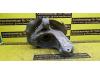 Knuckle, front left from a Land Rover Discovery Sport (LC) 2.0 TD4 180 16V 2016