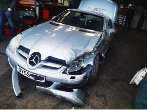 Used Tailgate Mercedes SLK (R171) 3.5 350 V6 24V Price € 450,00 Margin scheme offered by de Nollen autorecycling