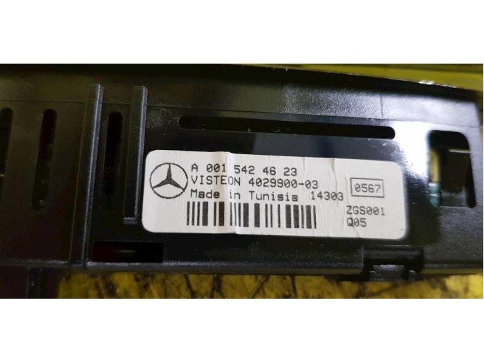 PDC Tafel van een Mercedes-Benz E (W212) E-220 CDI 16V BlueTEC 2014