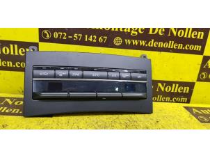 Usados Panel de control de calefacción Mercedes E (W212) E-220 CDI 16V BlueTEC Precio € 100,00 Norma de margen ofrecido por de Nollen autorecycling
