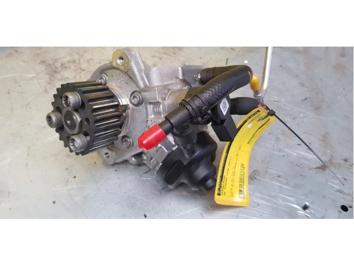 Gebrauchte Dieselpumpe Volkswagen Tiguan (5N1/2) 2.0 TDI 16V 4Motion Preis € 350,00 Margenregelung angeboten von autodemontage denollen