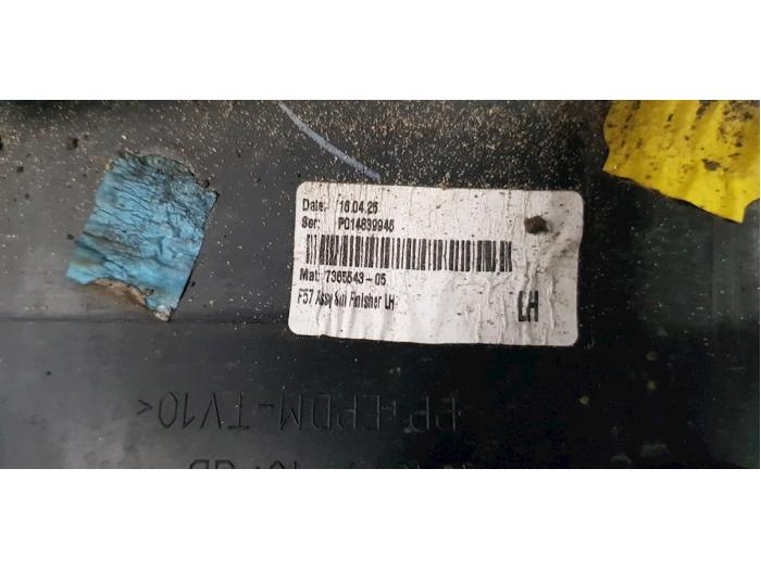 Placa del desgaste del travesaño de la puerta izquierda de un MINI Mini Cabrio (F57) 2.0 16V Cooper S 2016