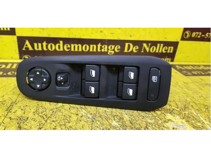 Usados Interruptor de ventanilla eléctrica Peugeot 308 (L3/L8/LB/LH/LP) 1.2 12V e-THP PureTech 130 Precio de solicitud ofrecido por autodemontage denollen