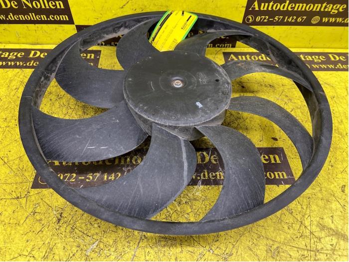 Używane Wentylator Alfa Romeo MiTo (955) 0.9 TwinAir Cena € 75,00 Procedura marży oferowane przez autodemontage denollen
