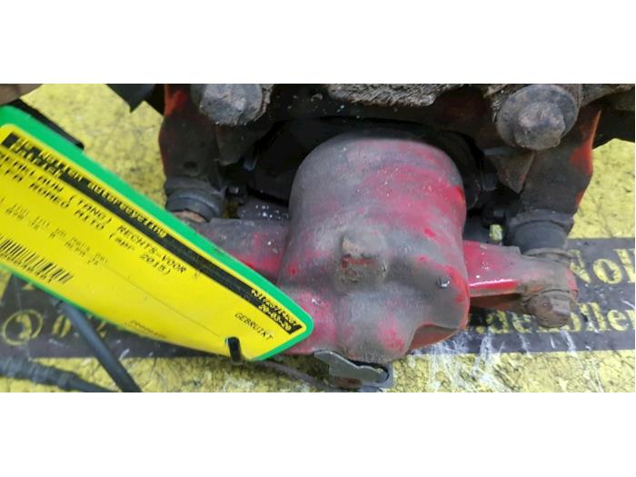 Gebrauchte Bremszange rechts vorne Alfa Romeo MiTo (955) 0.9 TwinAir Preis € 100,00 Margenregelung angeboten von autodemontage denollen