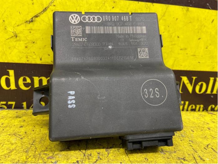 Usagé Module (divers) Audi A4 Quattro (B8) 2.0 TDI 16V Prix sur demande proposé par autodemontage denollen