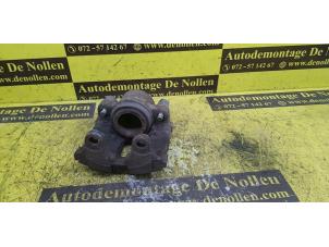 Used Front brake calliper, right BMW B3 (E90) Price € 48,40 Inclusive VAT offered by de Nollen autorecycling