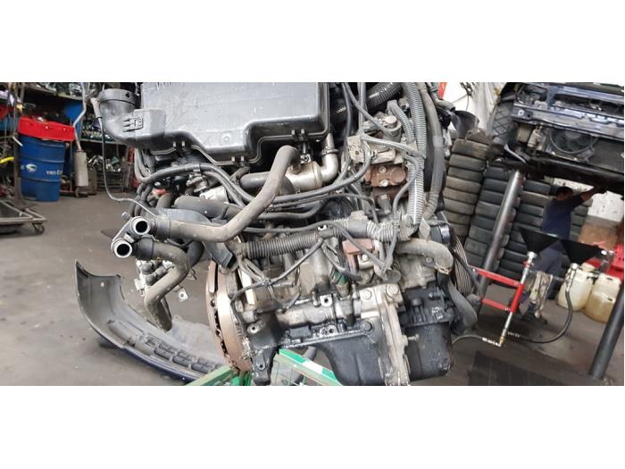 Motor van een Citroën Berlingo 1.6 HDI 16V 90 2007