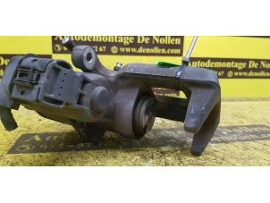 Used Rear brake calliper, left Peugeot 308 (L3/L8/LB/LH/LP) 1.2 12V e-THP PureTech 130 Price € 90,75 Inclusive VAT offered by de Nollen autorecycling