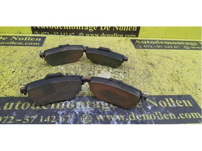 Peugeot 308 Rear brake pads stock