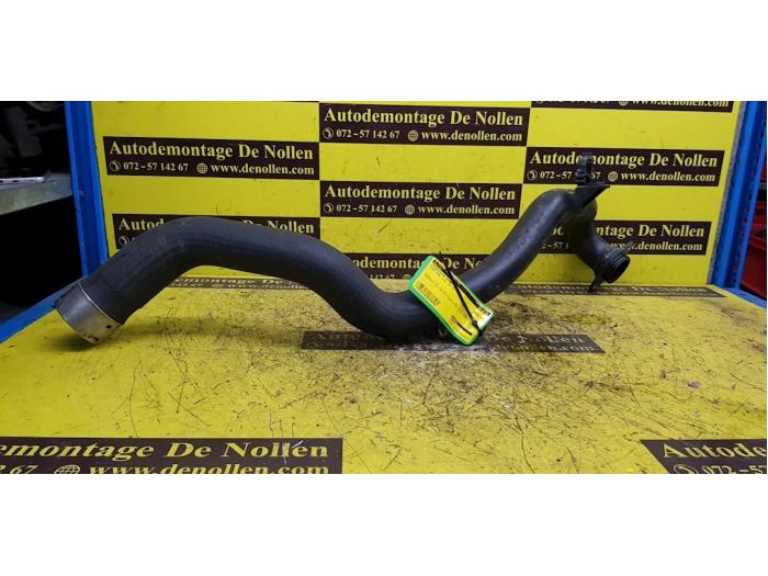 Gebrauchte Intercooler Schlauch Fiat 500L (199) 1.3 D 16V Multijet Preis € 60,00 Margenregelung angeboten von autodemontage denollen