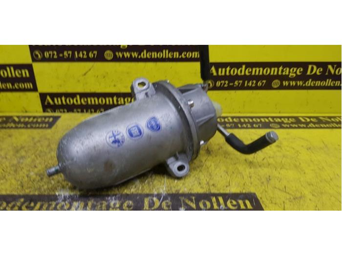 Begagnade Bränslefilterhus Fiat 500L (199) 1.3 D 16V Multijet Pris € 75,00 Marginaltabell erbjuds av autodemontage denollen